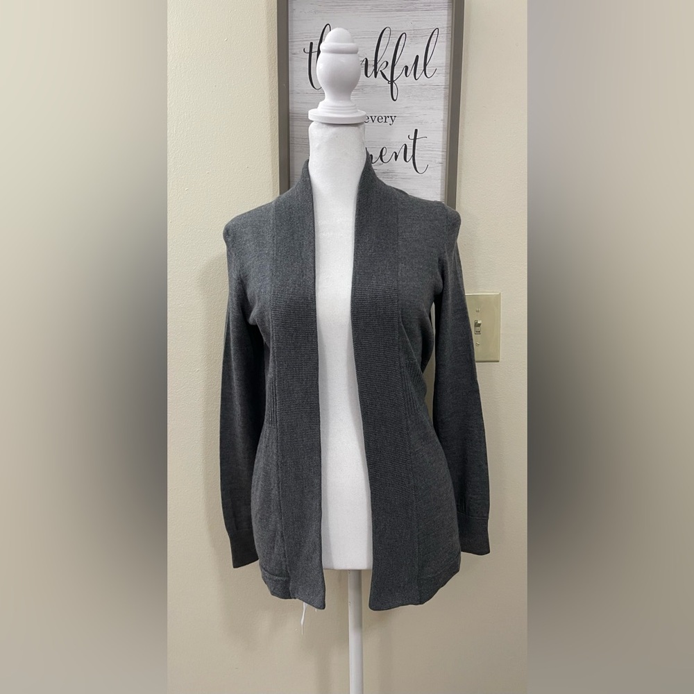 Talbots Women’s Cardigan Open Front Pure Merino Wool Sz Small. - Picture 3 of 17